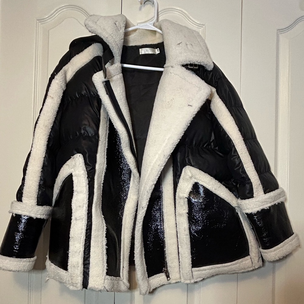 Women's Flamant Rose Puffy Faux Fur Jacket | Size S/M